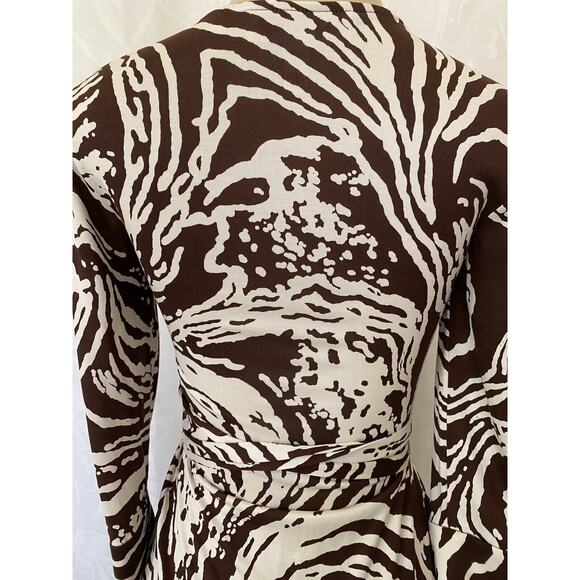 DVF Diane von Furstenberg Vintage Julian Wrap Dress Brown White 3/4 Slee… - Picture 4 of 6